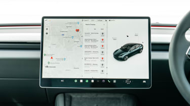 Tesla model deals 3 infotainment